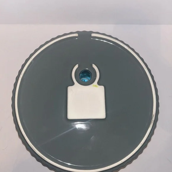 Gray and White Ceramic Pet Fountain - Picture 5 of 8